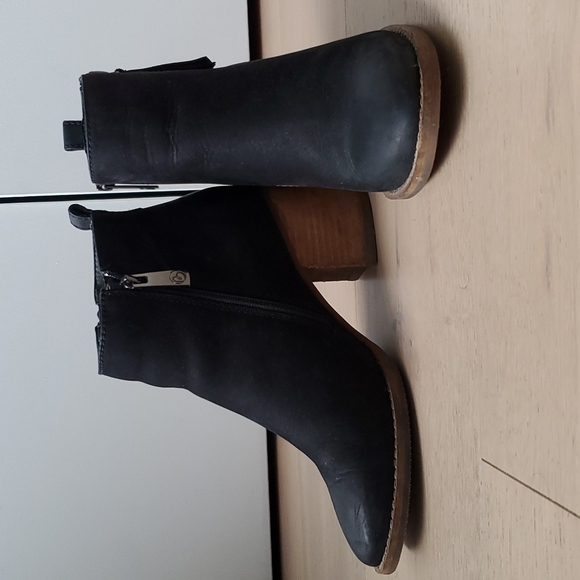 Blondo | Shoes | Blondo Black Heeled 